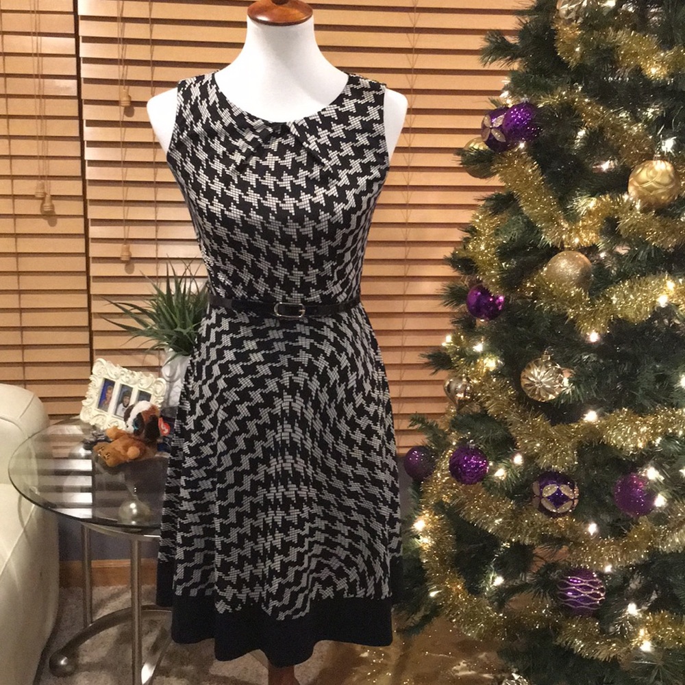 Black and cream belted dress
